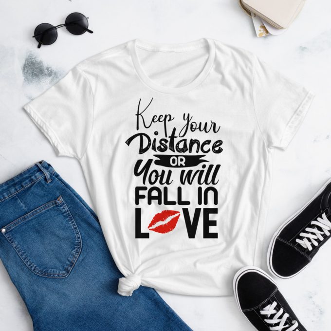 Women's short sleeve t-shirt