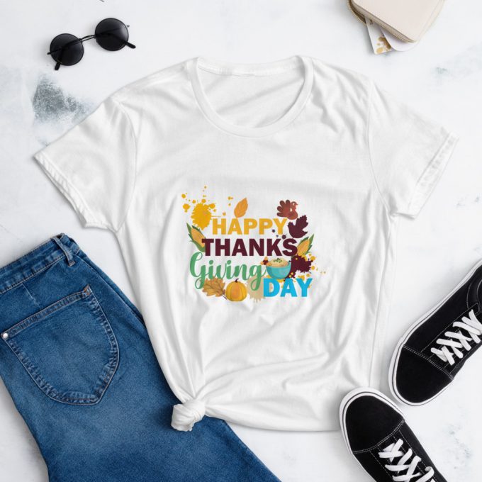 Women's short sleeve t-shirt